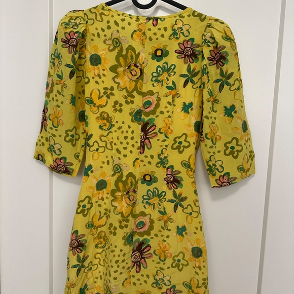 Aritzia Wilfred Le Fou 100% Silk Mini Dress, Size 2 - Picture 3 of 7